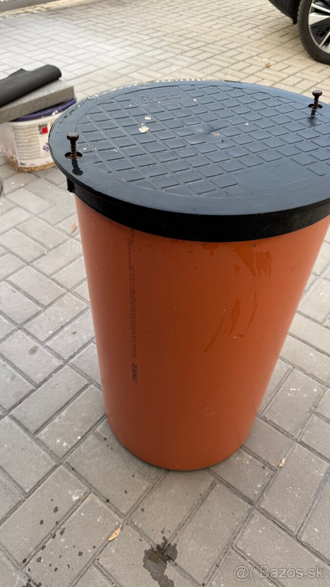 Sachtove hrdlo s plastovym poklopom DN400