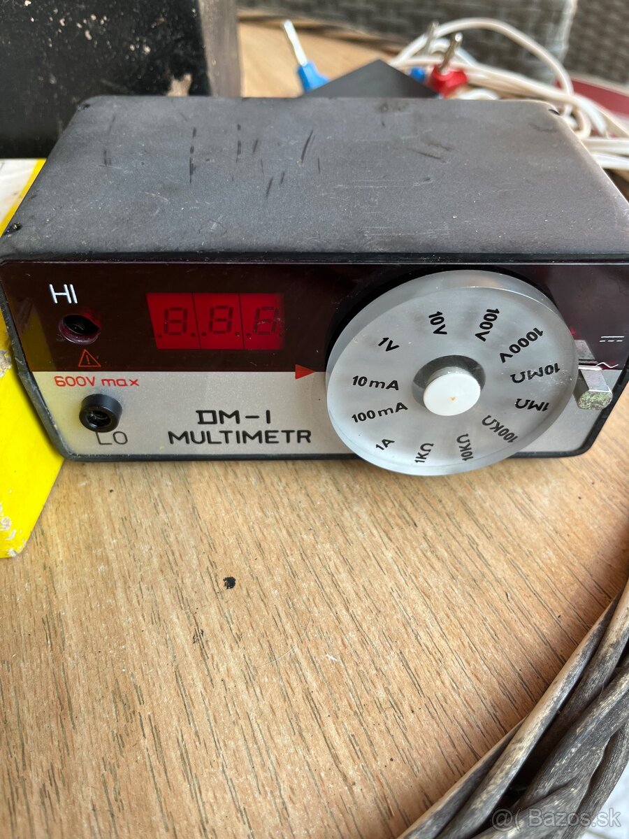Digitálny multimeter