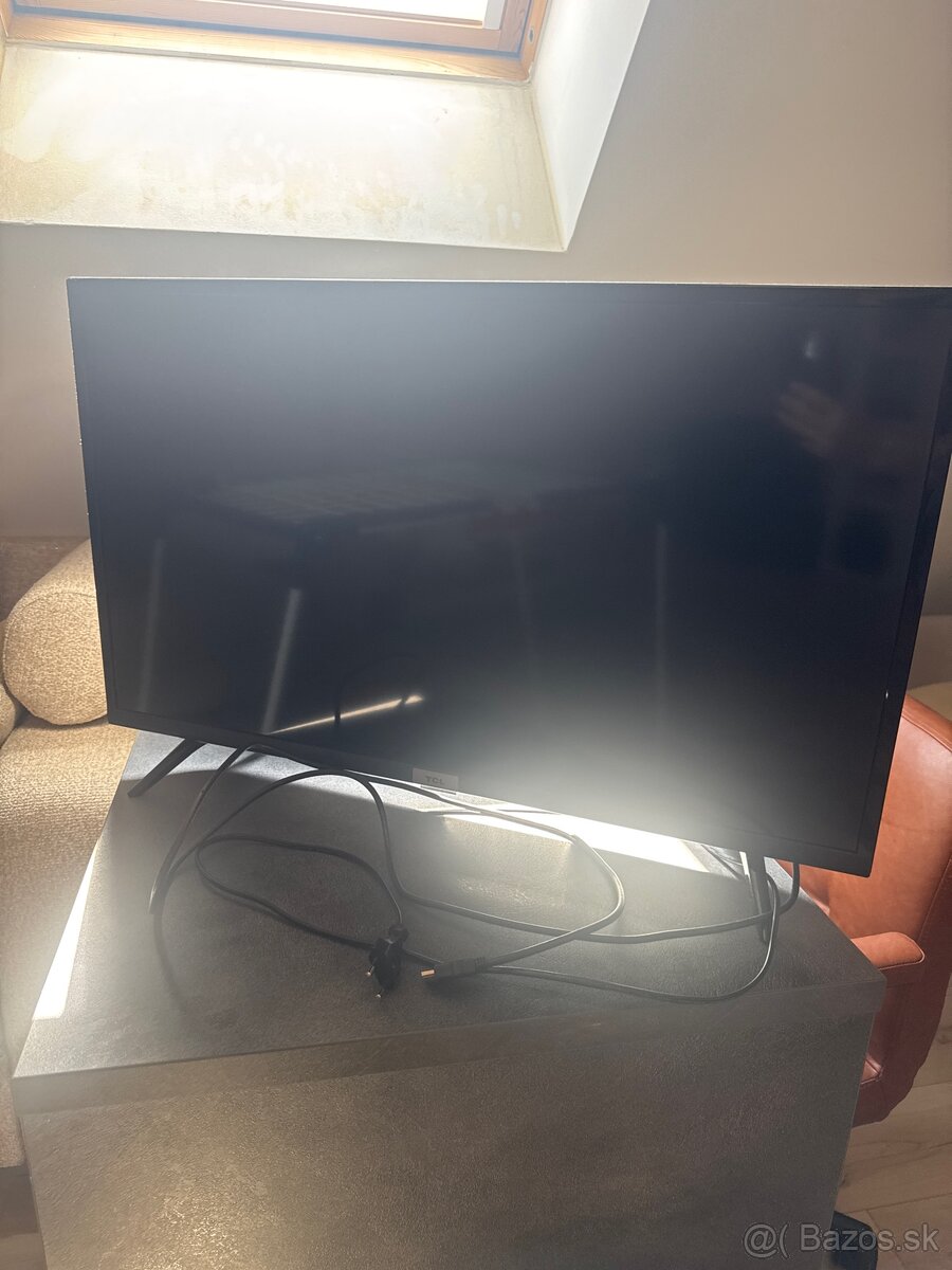 TV TCL 32ES560