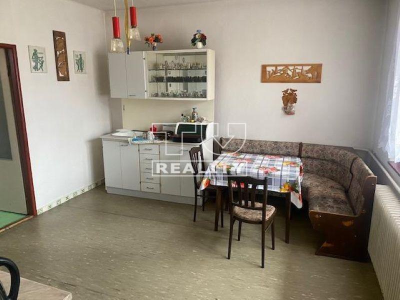 Rodinný dom s úžitkovou plochou 87 m2, v pôvodnej...