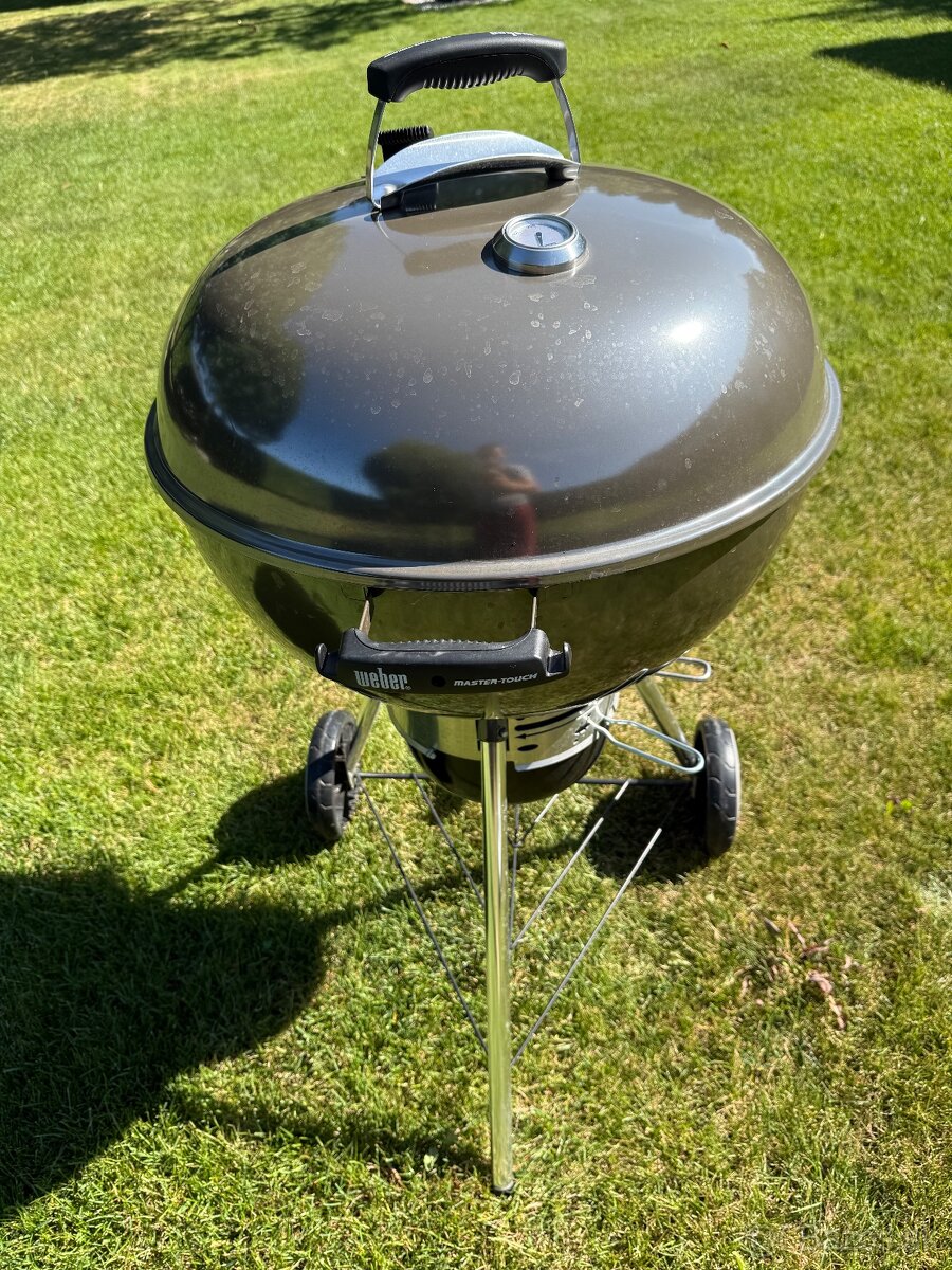 Weber Master Touch GBS premium