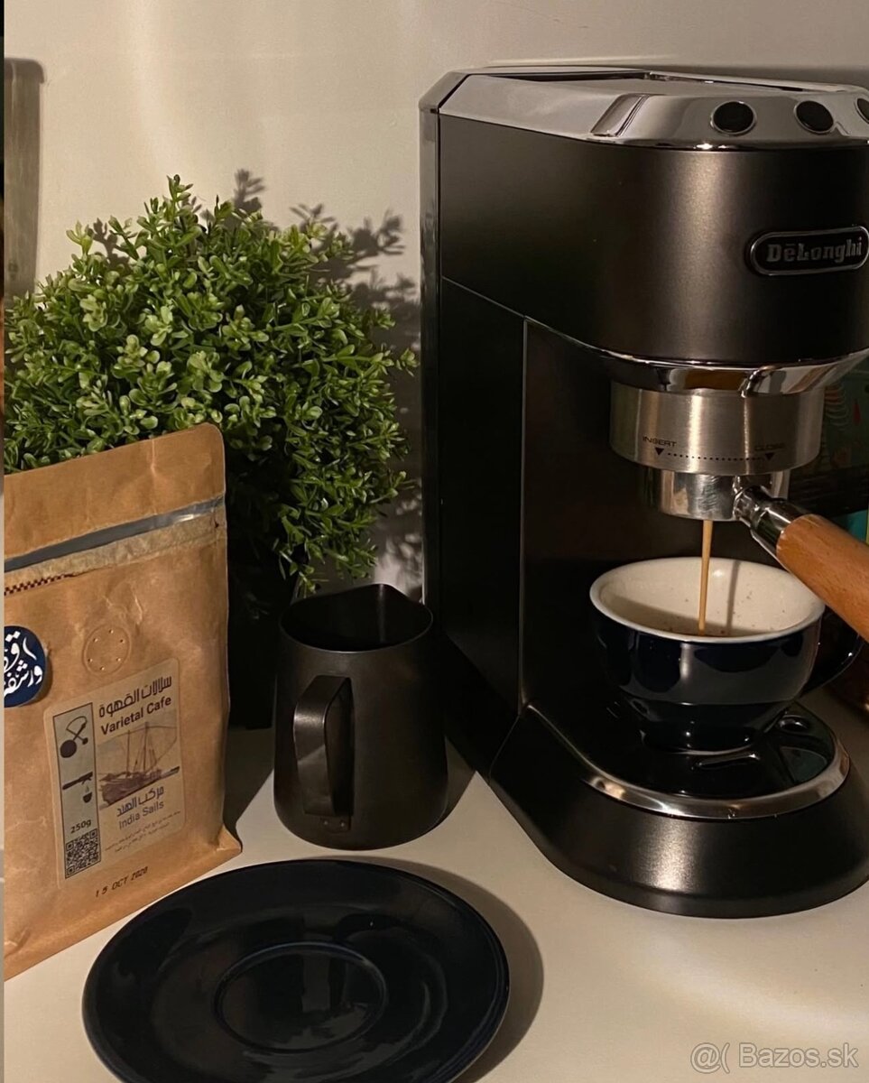 DeLonghi Dedica kávovar