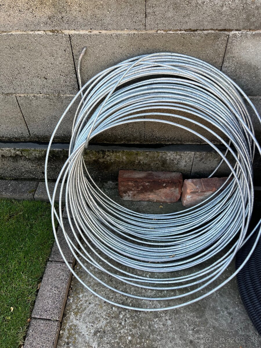 Predám uzemňovací drôt FeZn pr. 10 mm (bleskozvod)