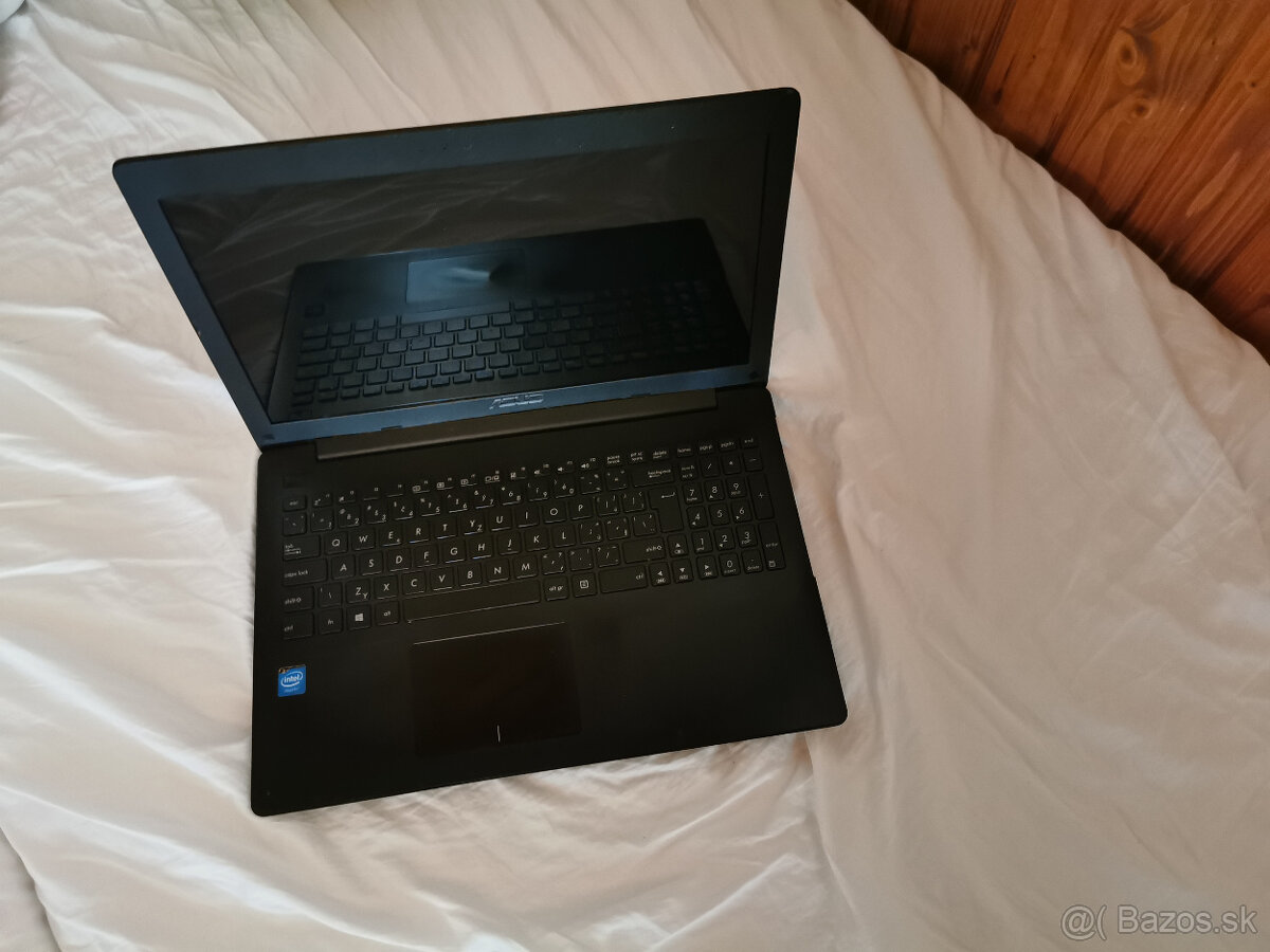 ASUS X553M, funkčný a zachovalý