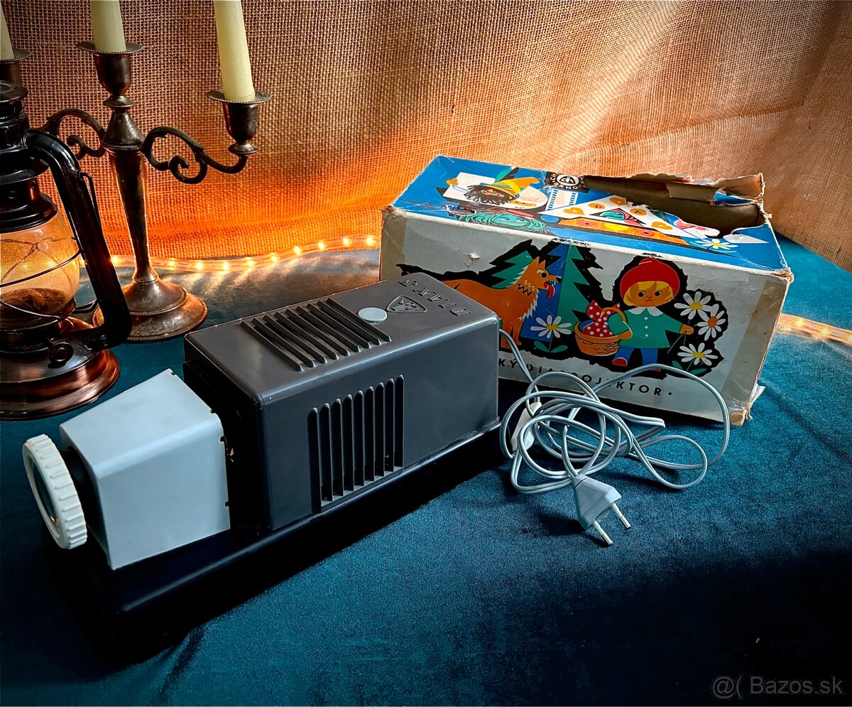Retro diaprojektor – Made in Czechoslovakia