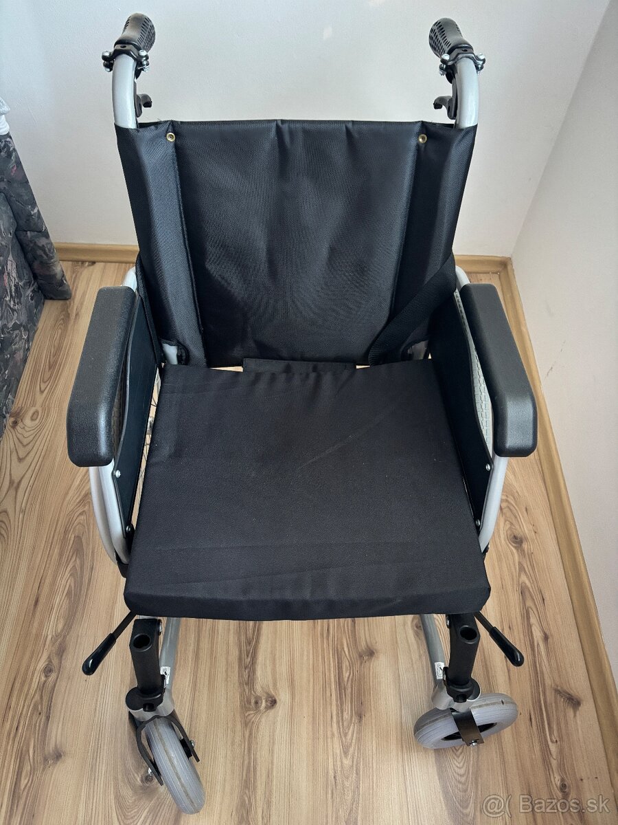 Invalidný vozík VITEA CARE