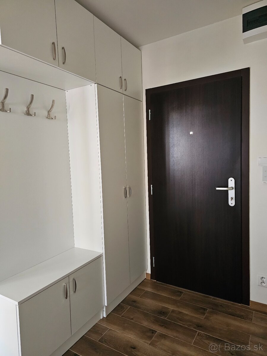 Prenájom 1 izbový byt,Paláriková,Košice