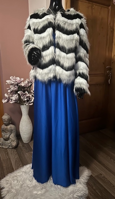 Slávnostné modré maxi šaty