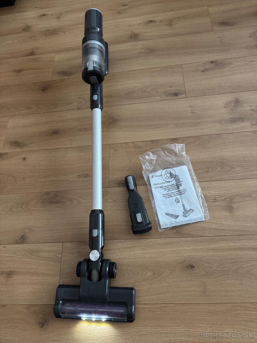 Digitálny akumulátorový vysávač