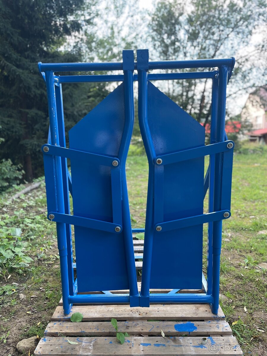 Fixačná klietka pre dobytok