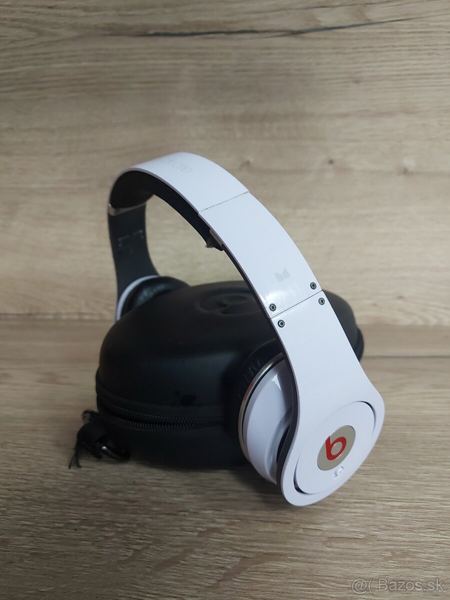 Slúchadlá Beats biele