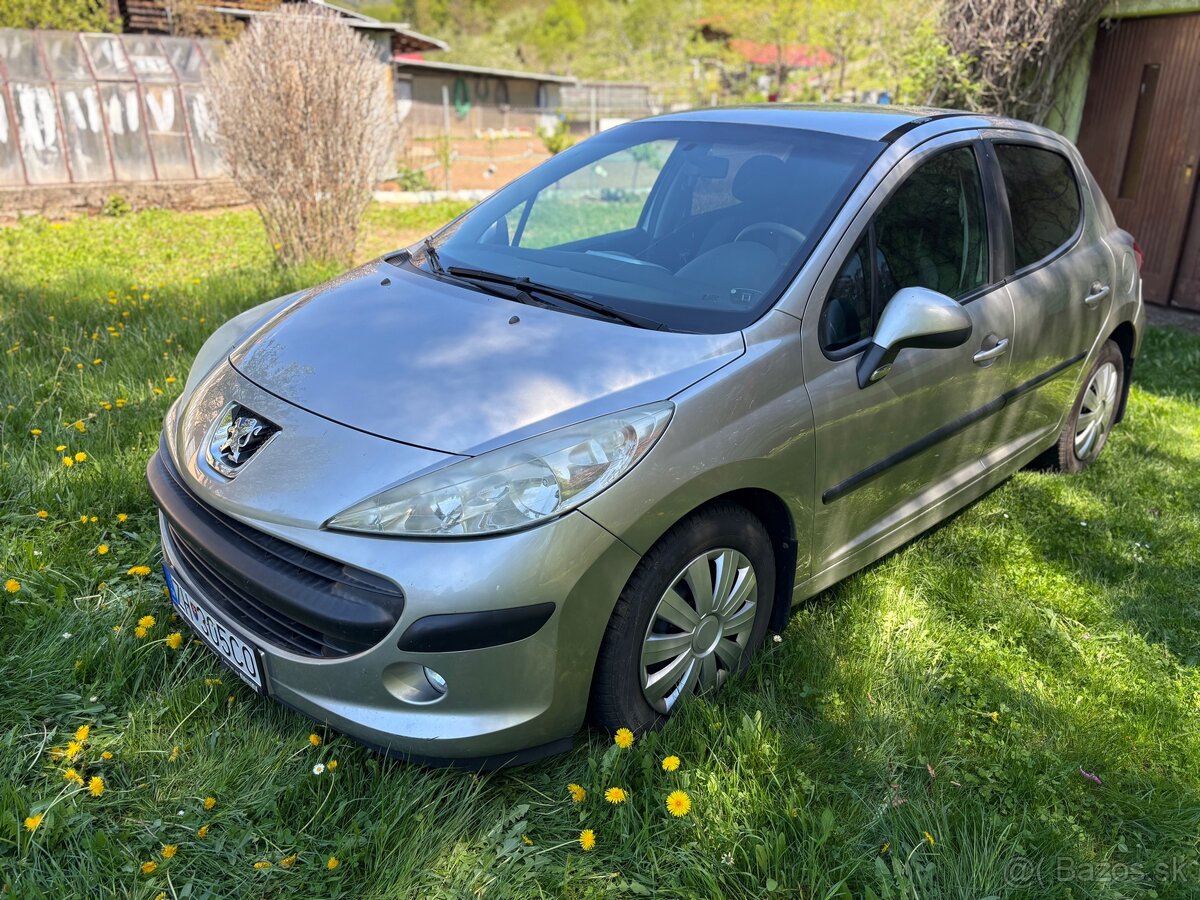 Peugeot 207 1.4 E, r. v. 2009