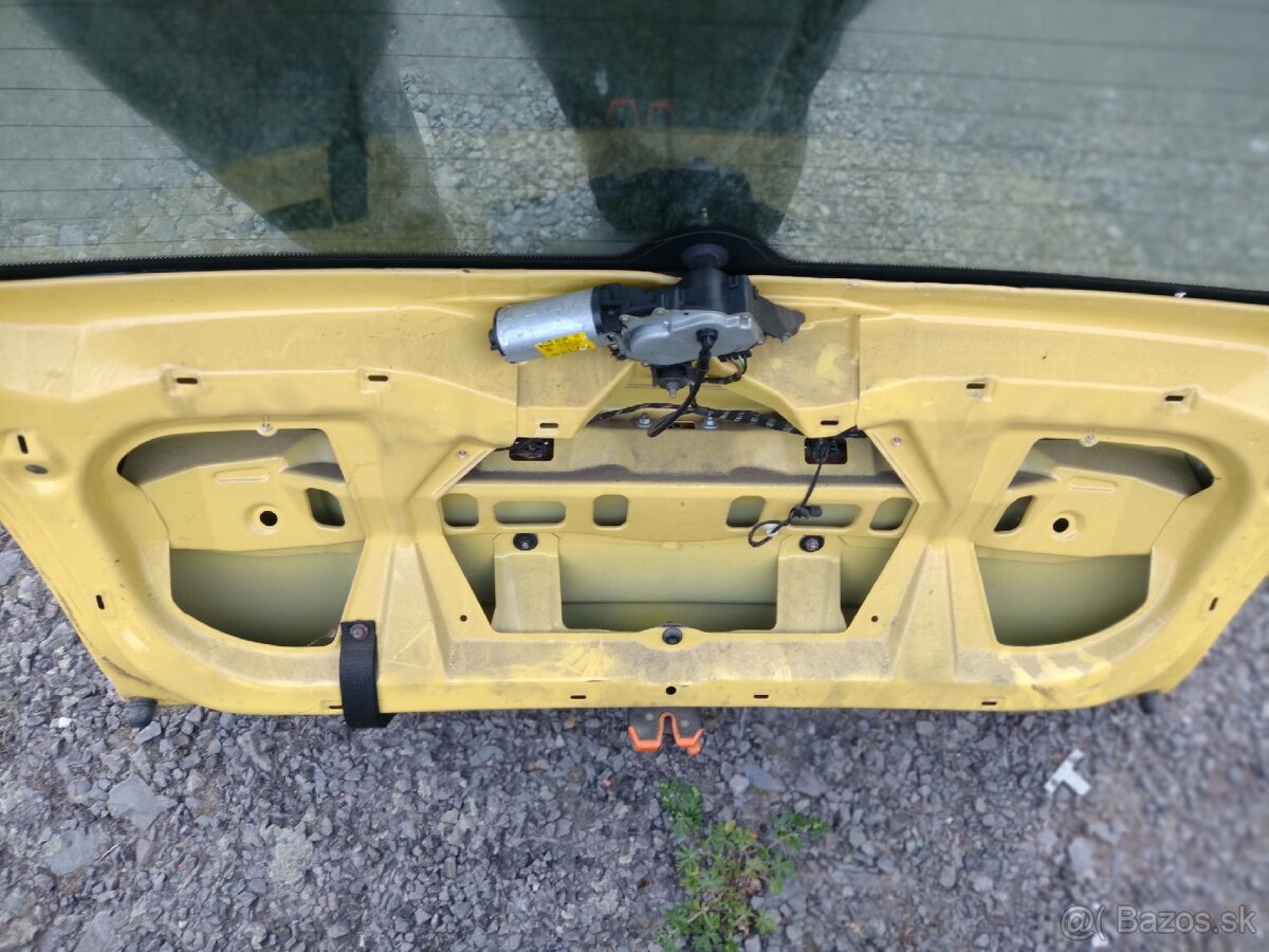 Kufrove dvere Fabia 1