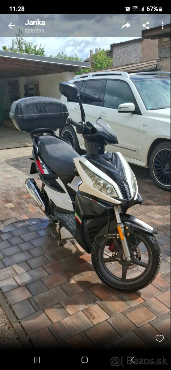 Predam skuter Adamoto 125