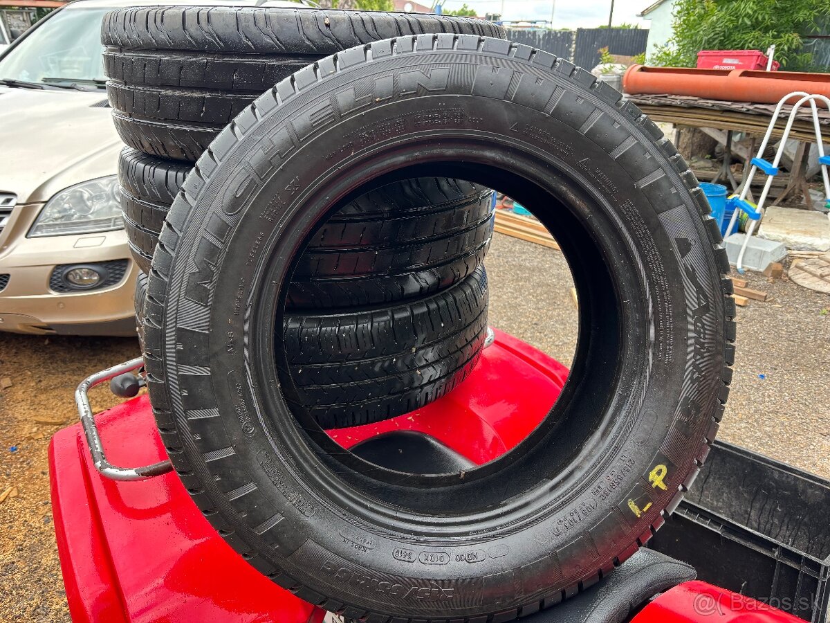 Michelin 215/65/16C 2ks