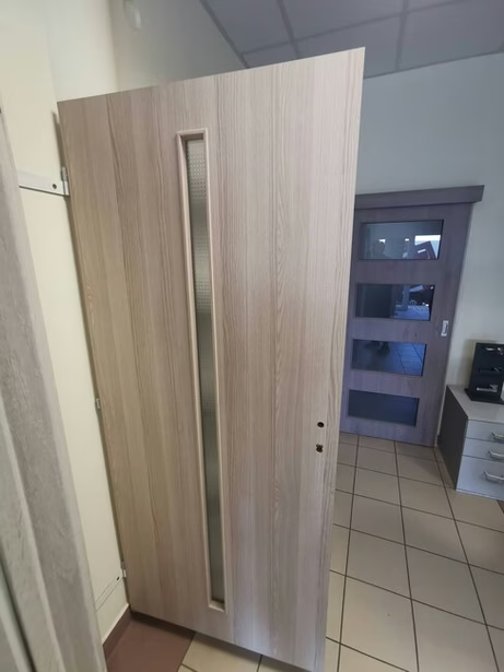 Dvere 800 L