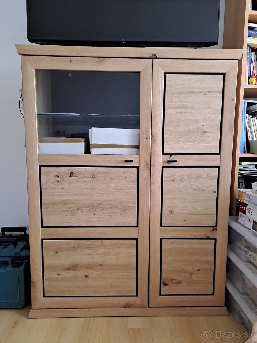 Komoda do obývačky (aj pod televízor)