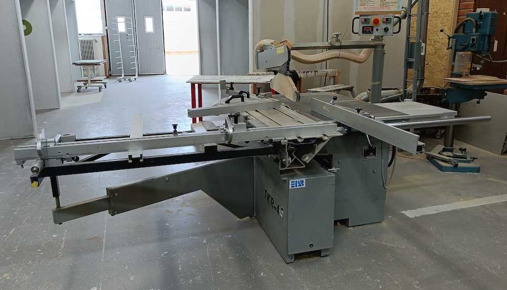 ALTENDORF TKR 45 Posuvná stolová píla