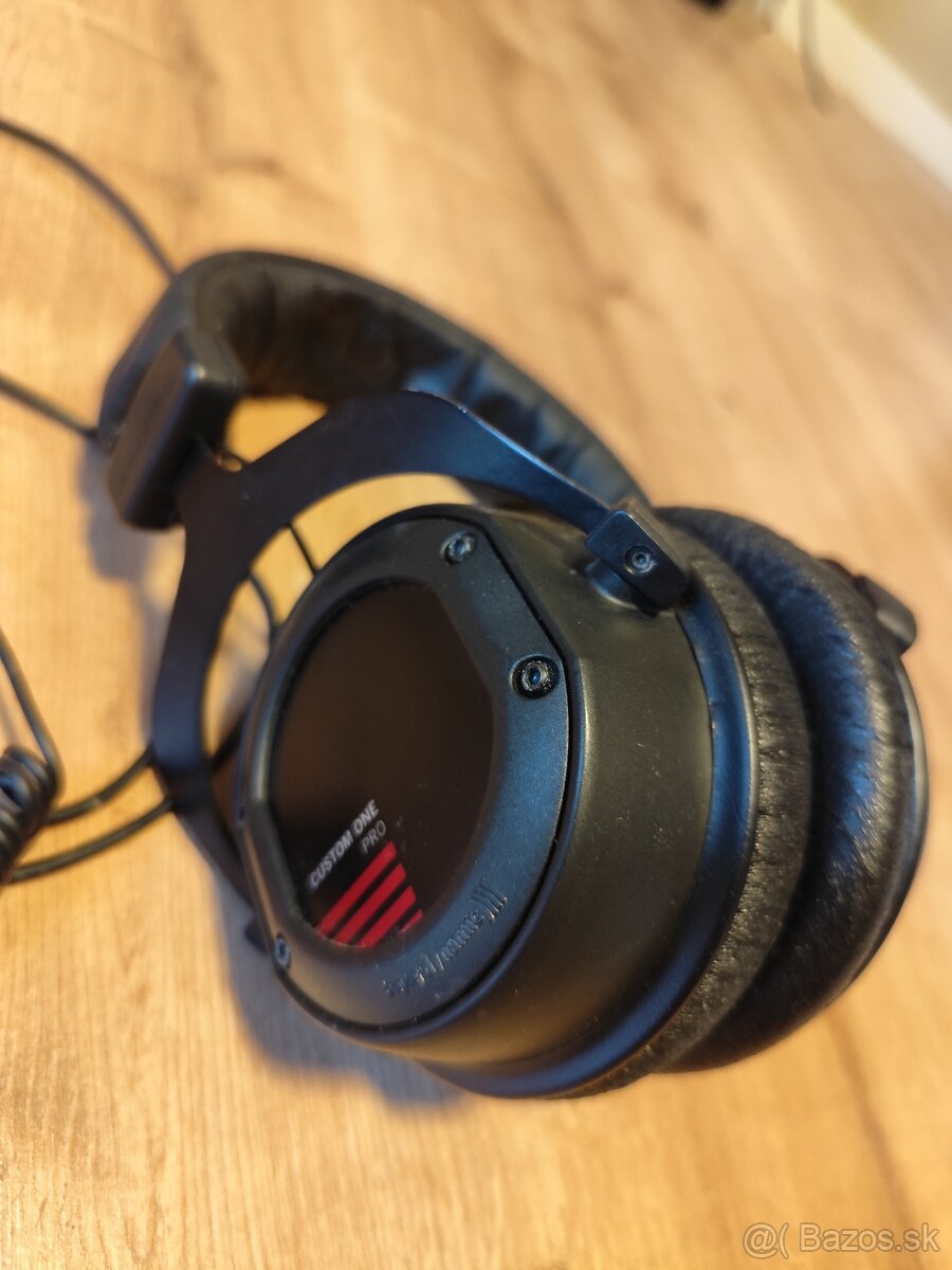 Predam sluchadla Beyerdynamic Custom One Pro Black