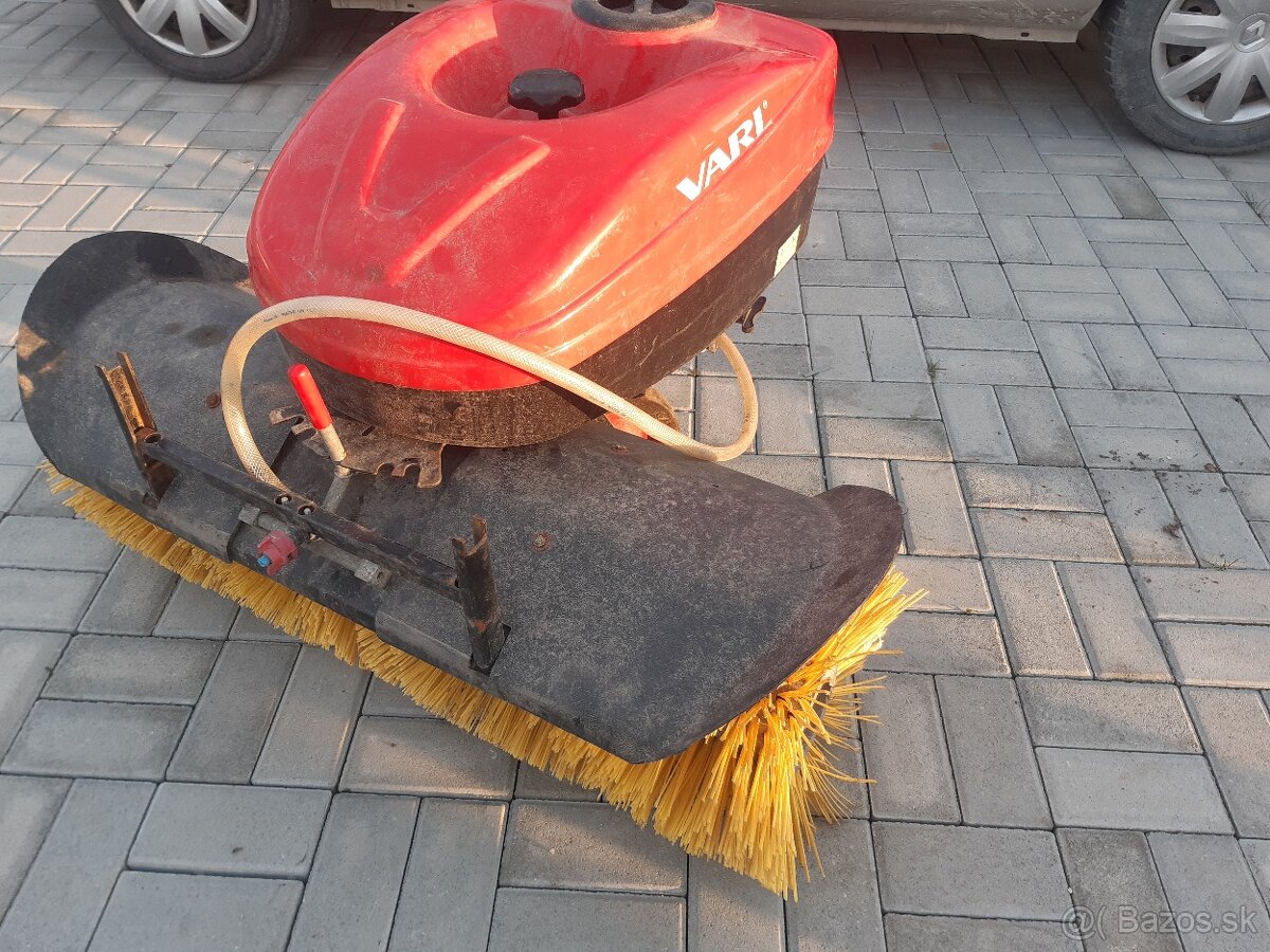 Zametacia metla vari