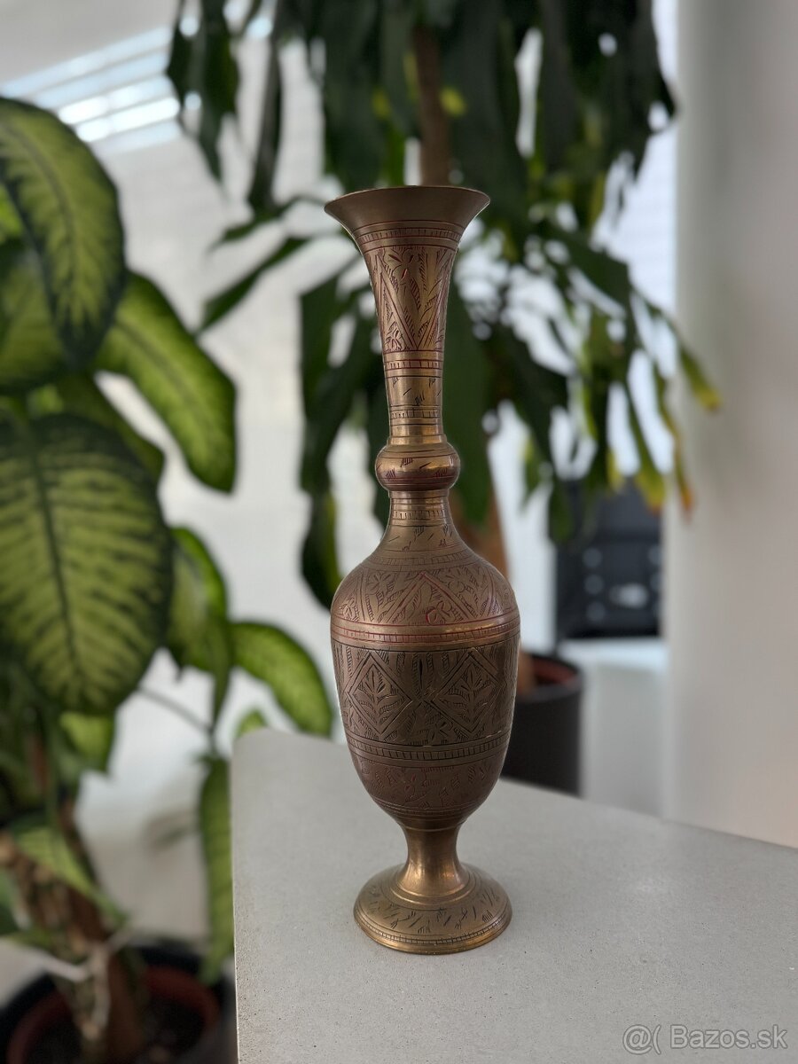 Starozitna Mosadzna Vaza