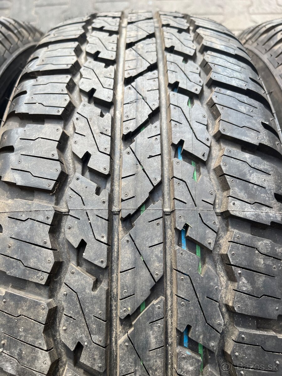 265/65R17 Bridgestone letne