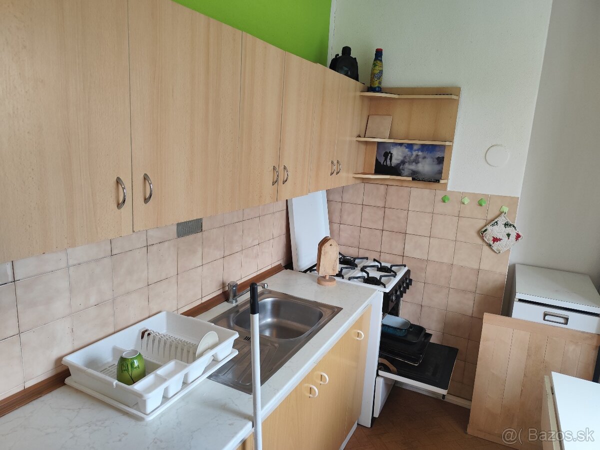 Predám 2 izb. byt v Lučenci Rúbanisko I