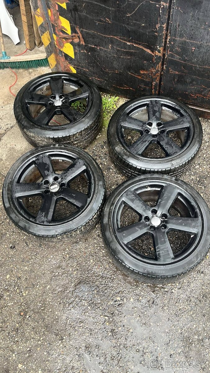 DISKY AUDI R19 5x112 235/45 ET 44 s pneumatikami