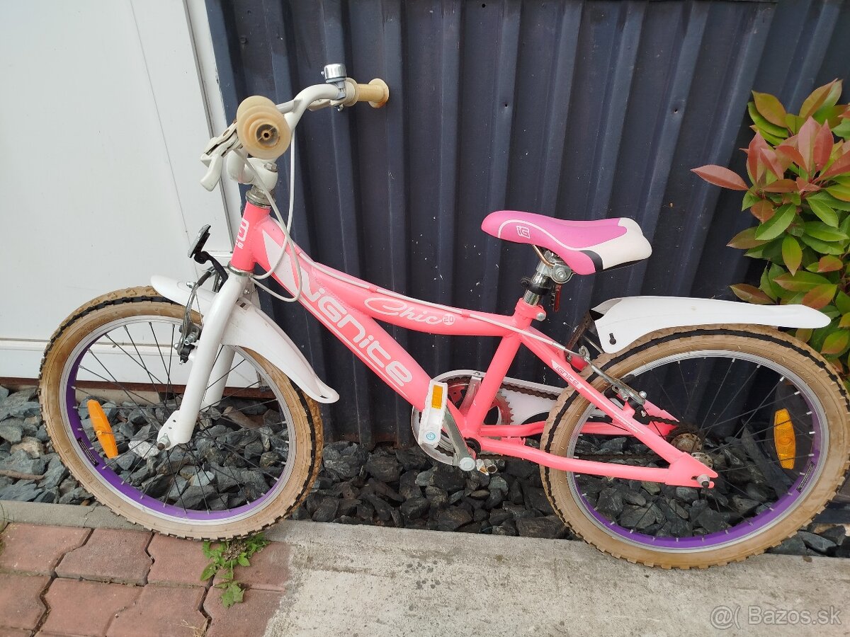 Dievčenský bicykel