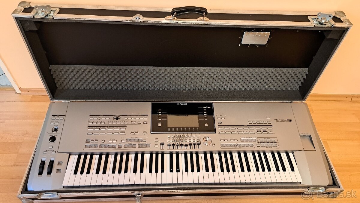 Tyros 5/76