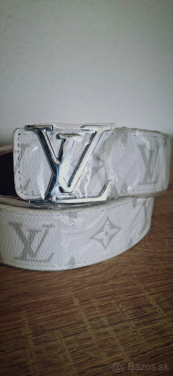 • Louis Vuitton Opasok Biely •