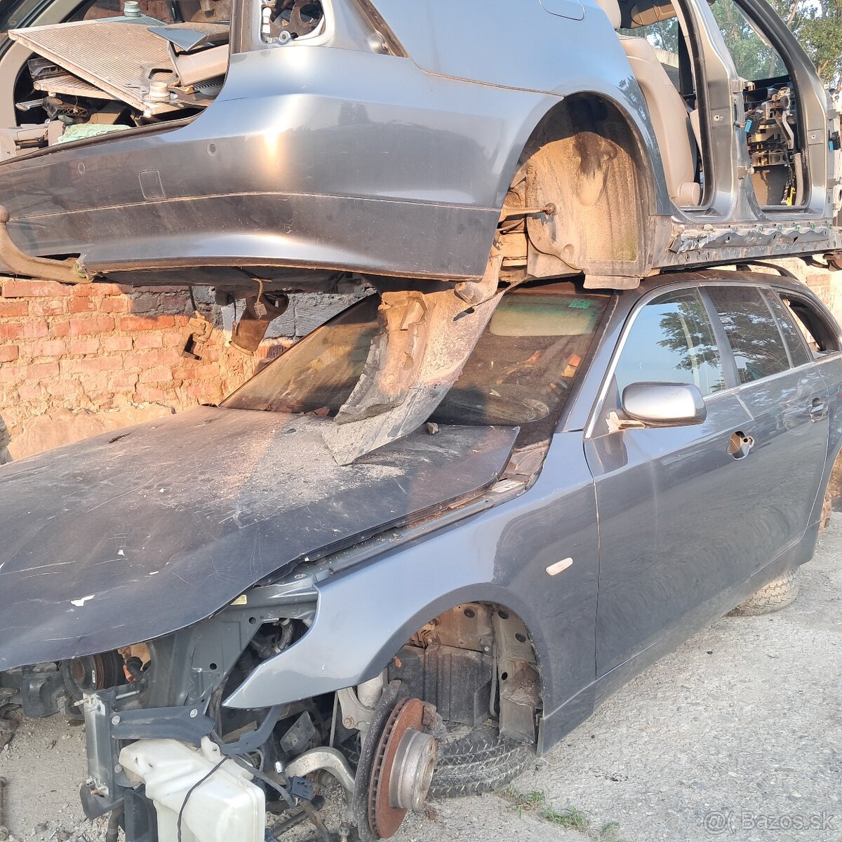 Rozpredam bmw e60 e61 e90 e66 e65 e53 e46 na náhradné diely