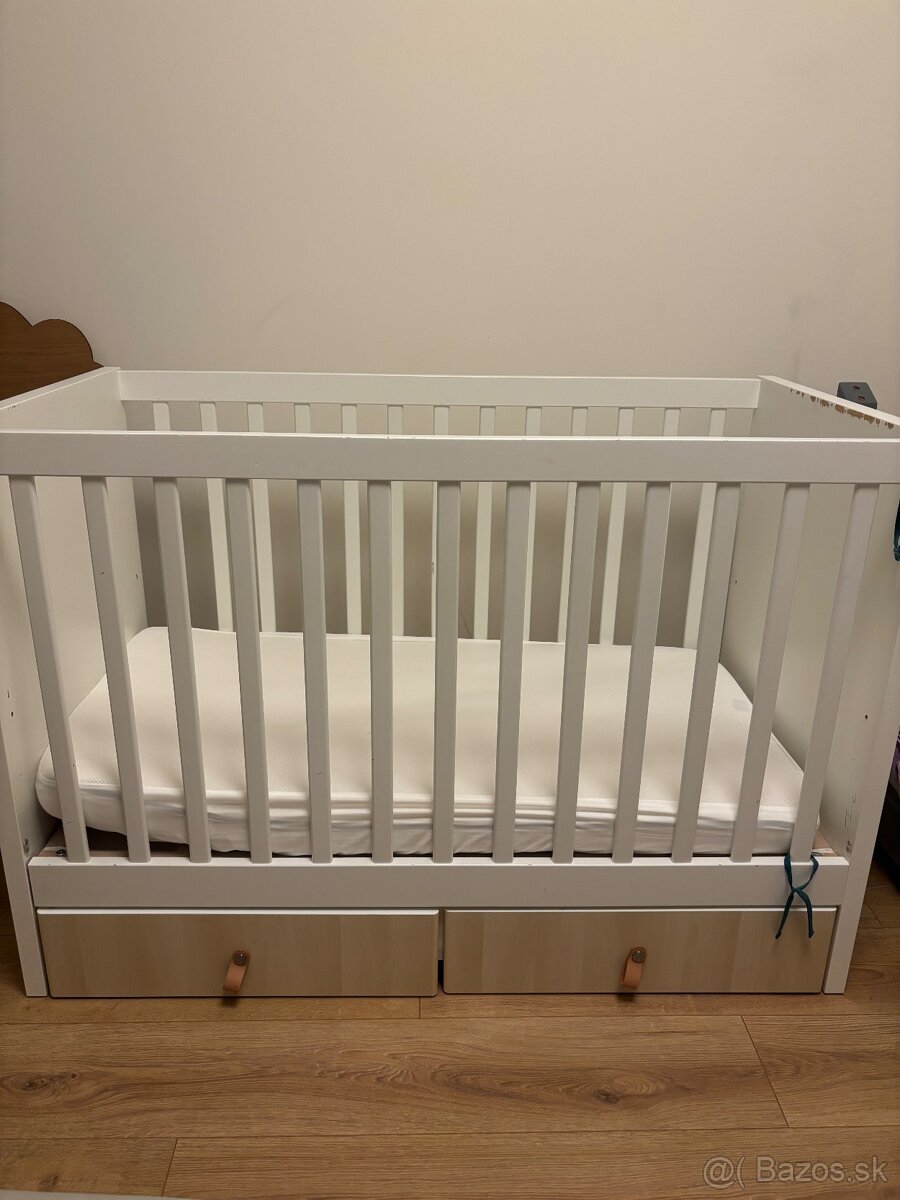 IKEA detská postielka so suflíkmi