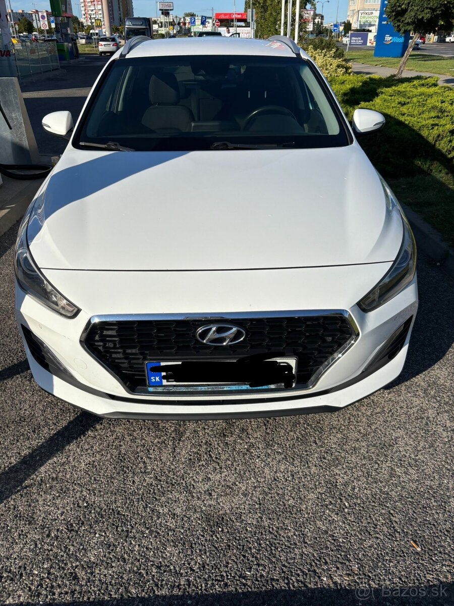 Hyundai i30 CW Family 1.6CRDi 85kw Automat