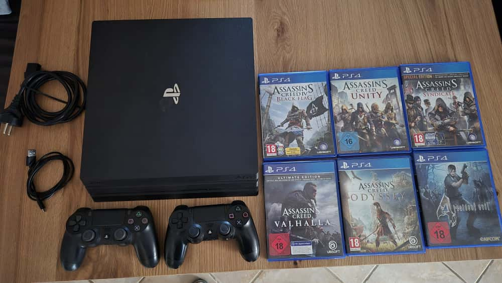 Playstation 4 Pro 1TB + 2x ovladač