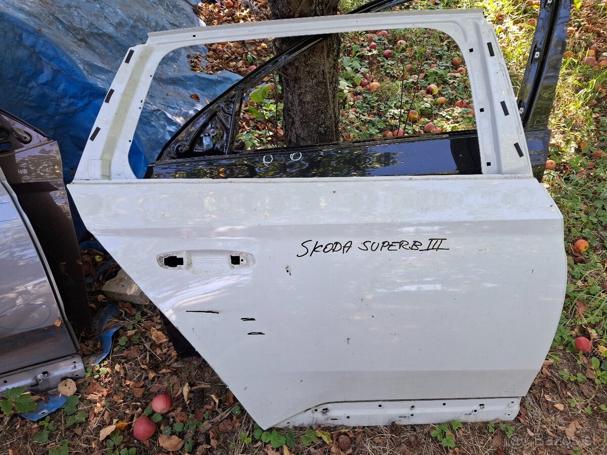 Škoda Superb 3.   Dvere