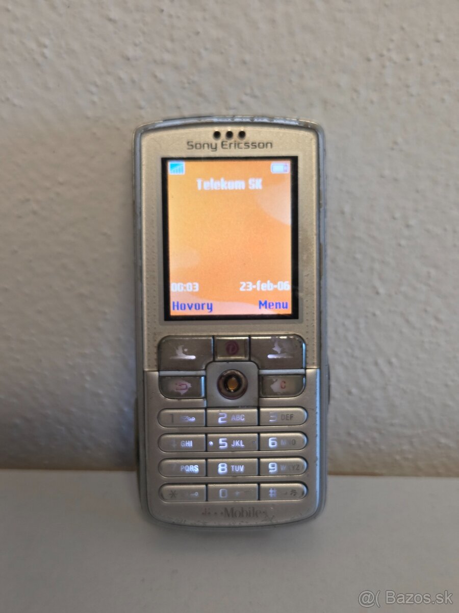 Sony Ericsson D750i