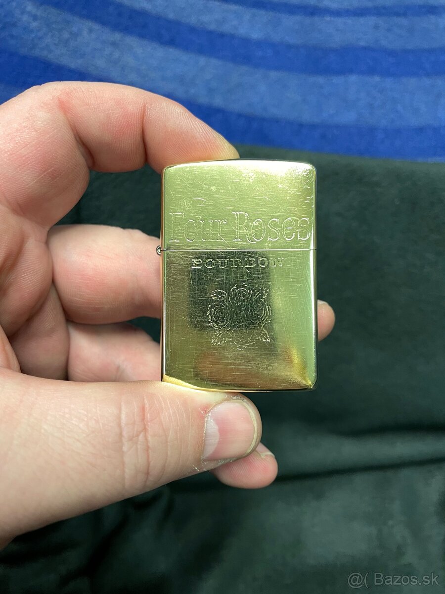 Zippo Four Roses Bourbon( 3/1993)