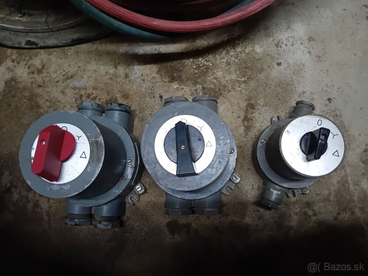 Vypinac hviezda trojuholník