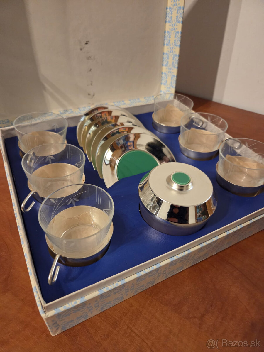 Retro set na šlálky na kávu aluminium