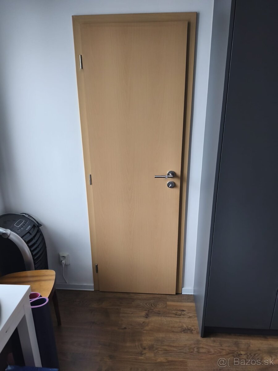 Interiérové dvere odtieň buk