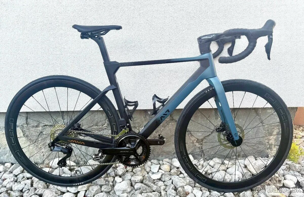 Carbonový Cestný Bicykel UCI