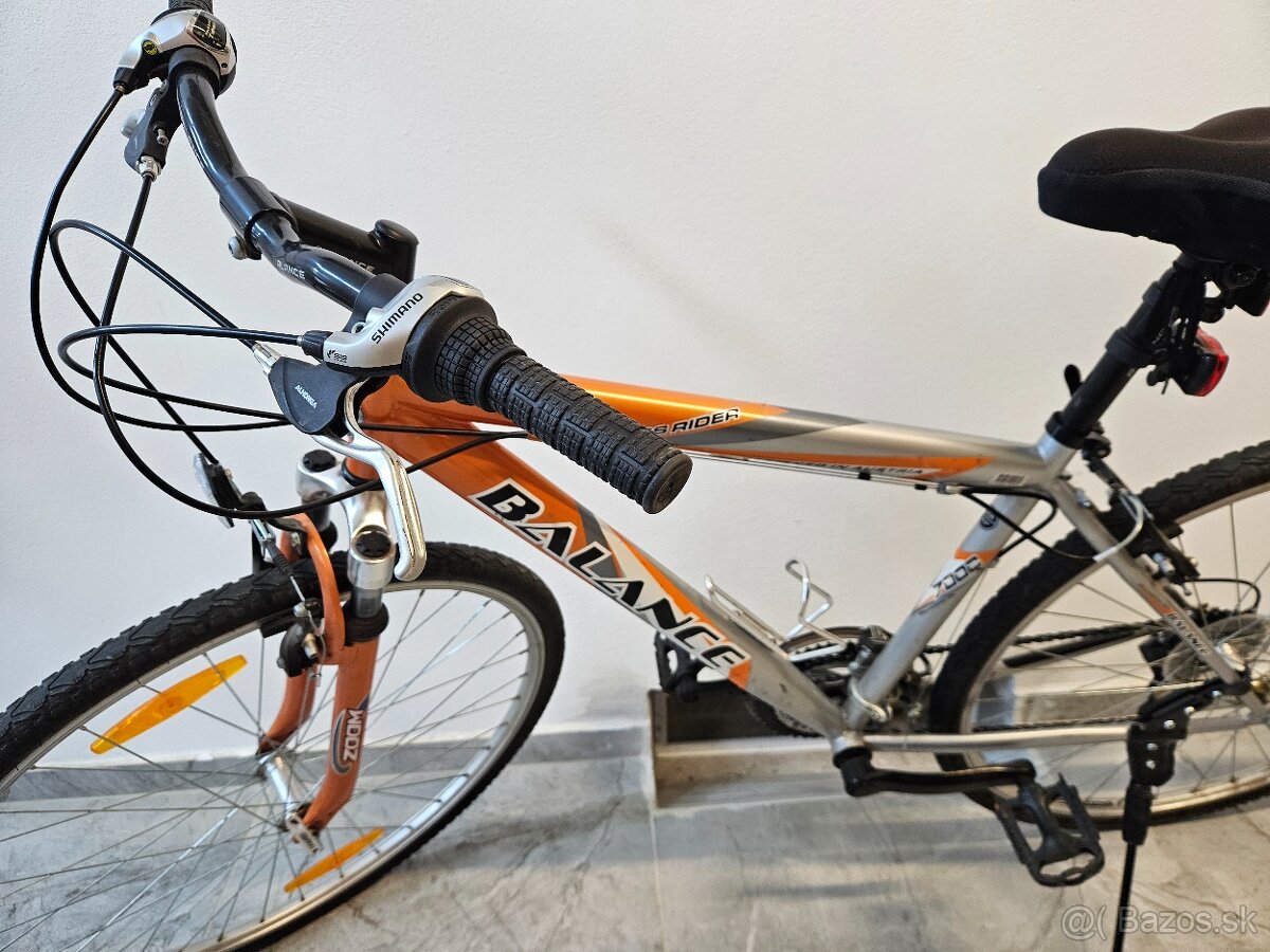 Crossový odpružený bicykel