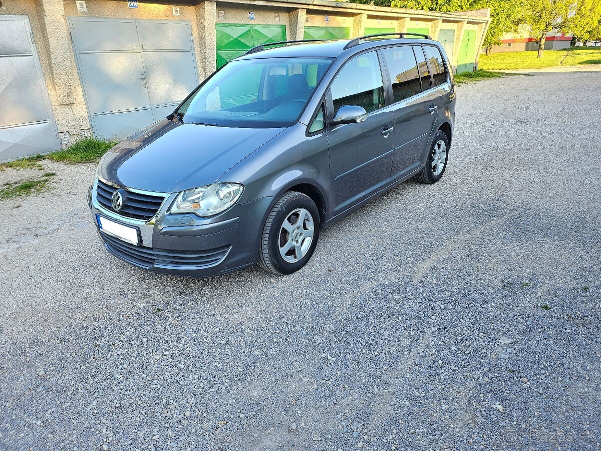 Volkswagen Touran 1.9 TDI 7-Miestne