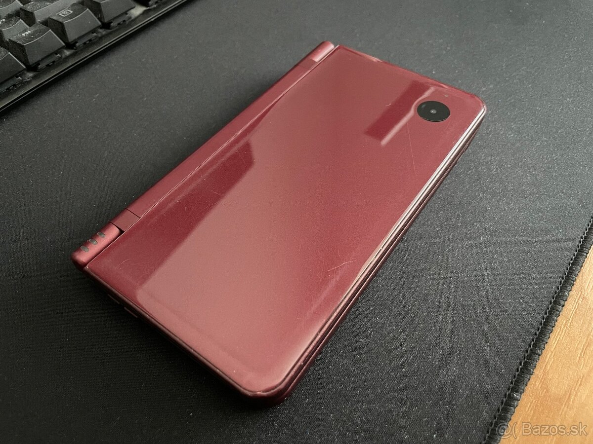 Nintendo DSi XL