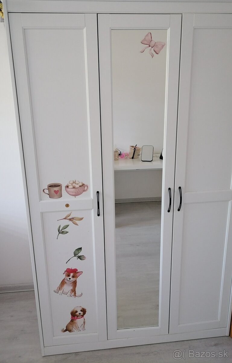 Ikea skriňa
