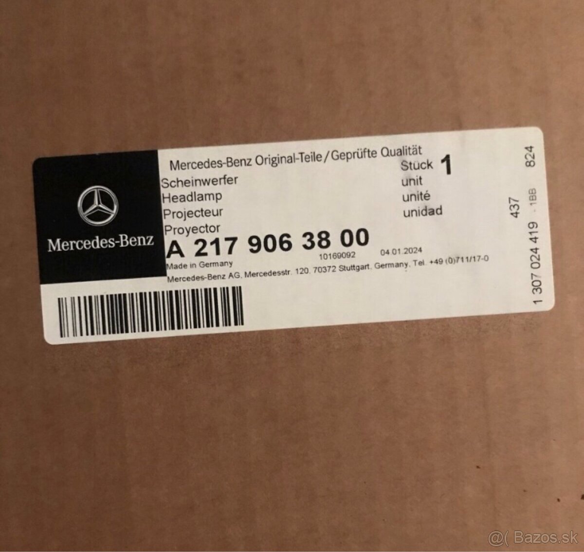 Nove práve svetlo na Mercedes s