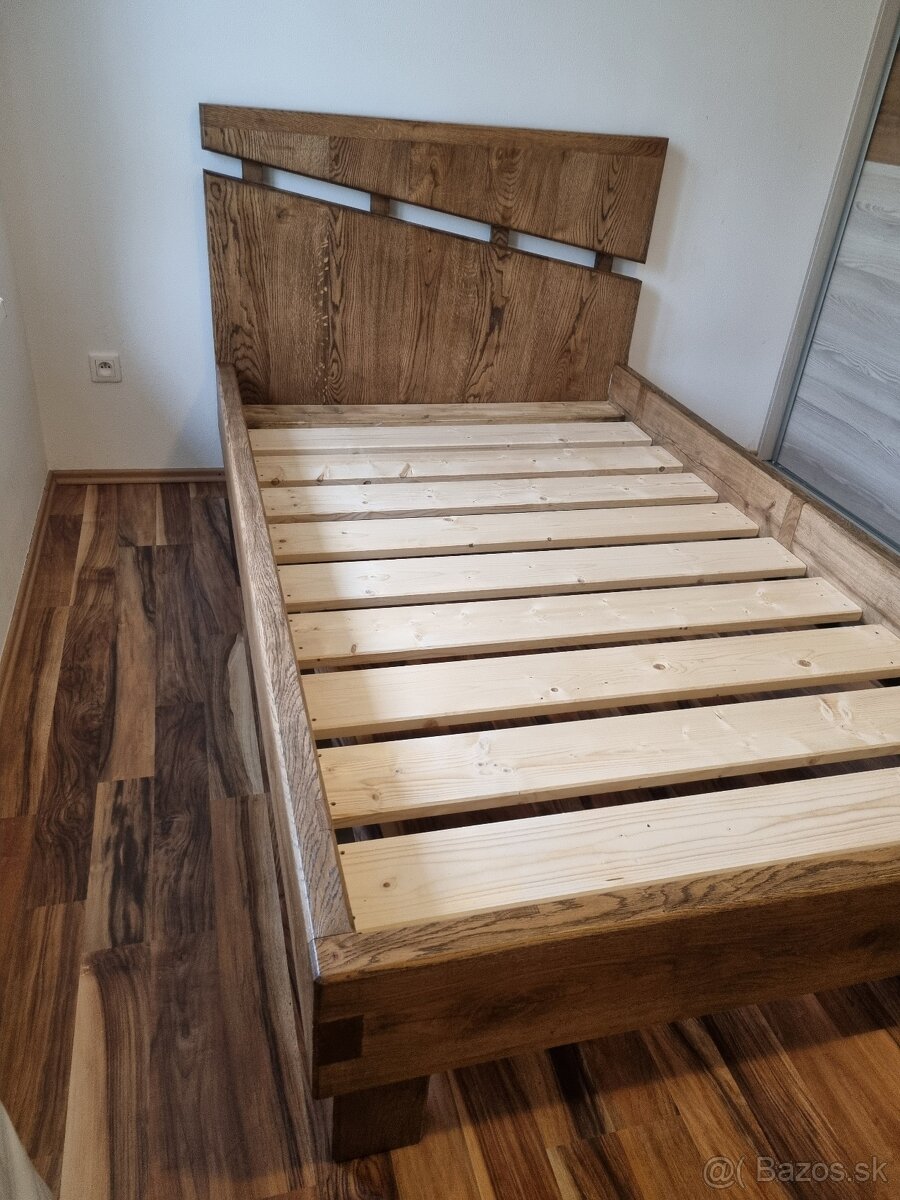 DUBOVÁ masívna posteľ