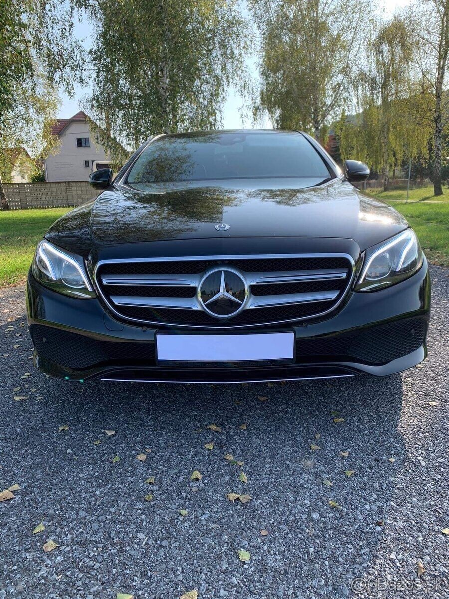 Predám Mercedes- Benz E350 4Matic