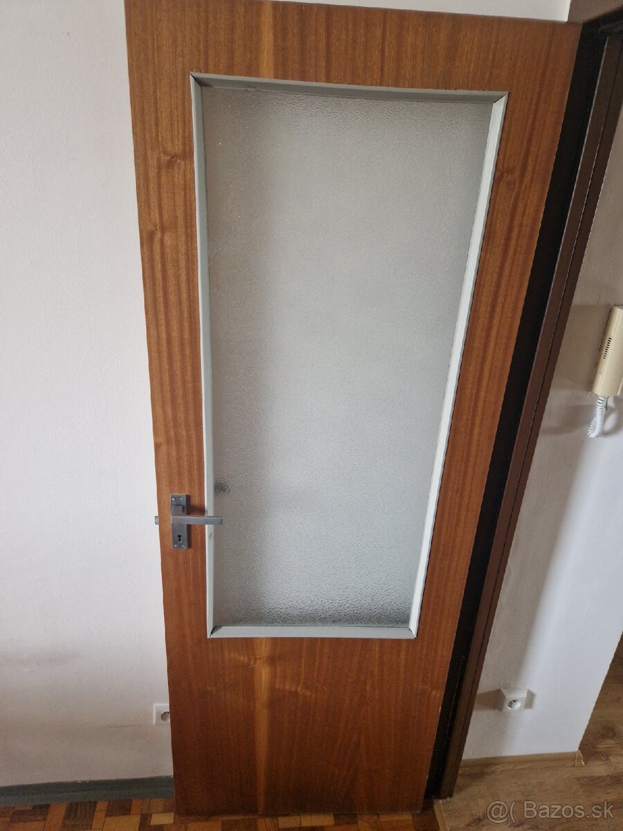 Ponukam stare bezfalcove dvere interierove 3 ks
